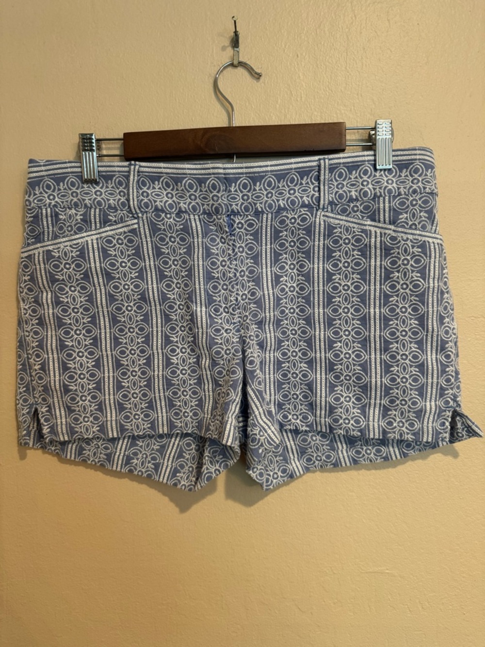 LOFT Riviera  China Blue and White Chino Embroidered  100% Cotton Shorts